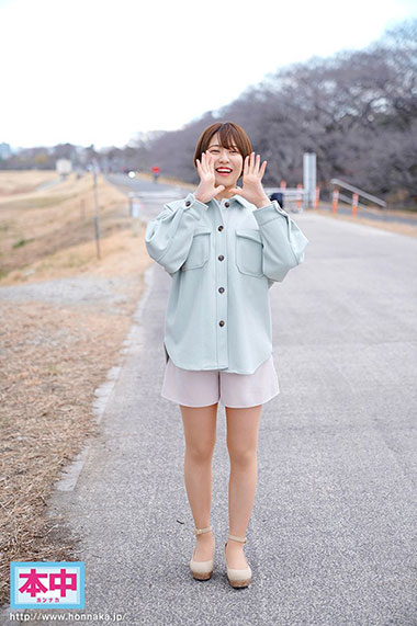 HND-984 内田里奈 辍学在普通家庭中正常生活